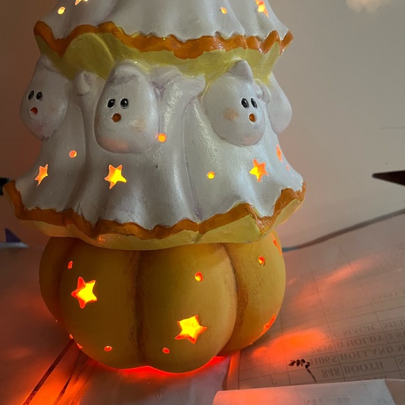 Ceramic marshmallow ghost stack - Picture 3 of 10